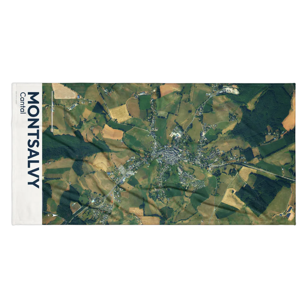 Serviette de plage — vue aérienne de Montsalvy