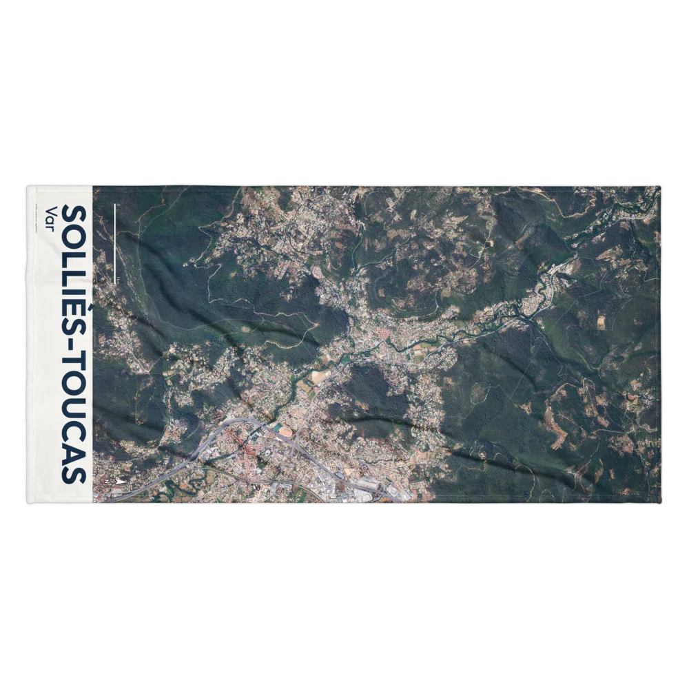 Serviette de plage — vue aérienne de Solliès-Toucas
