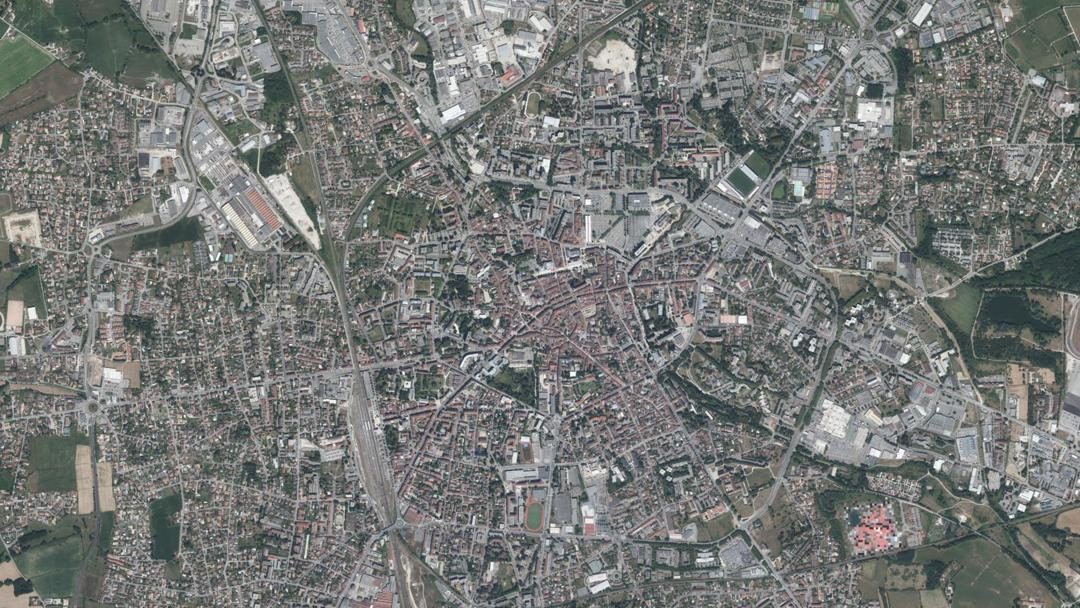 Photo 10 — Bourg-en-Bresse, Ain (01000)