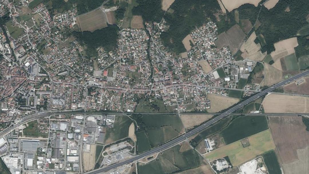 Photo 2 — Dagneux, Ain (01120)