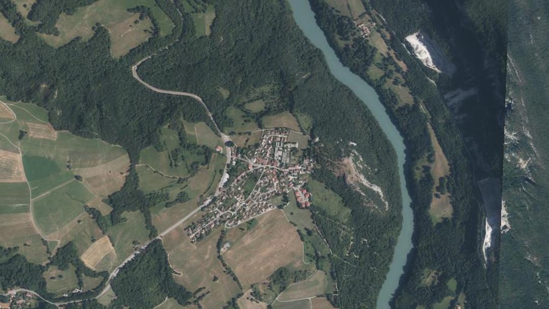 Photo 2 — Léaz, Ain (01200)