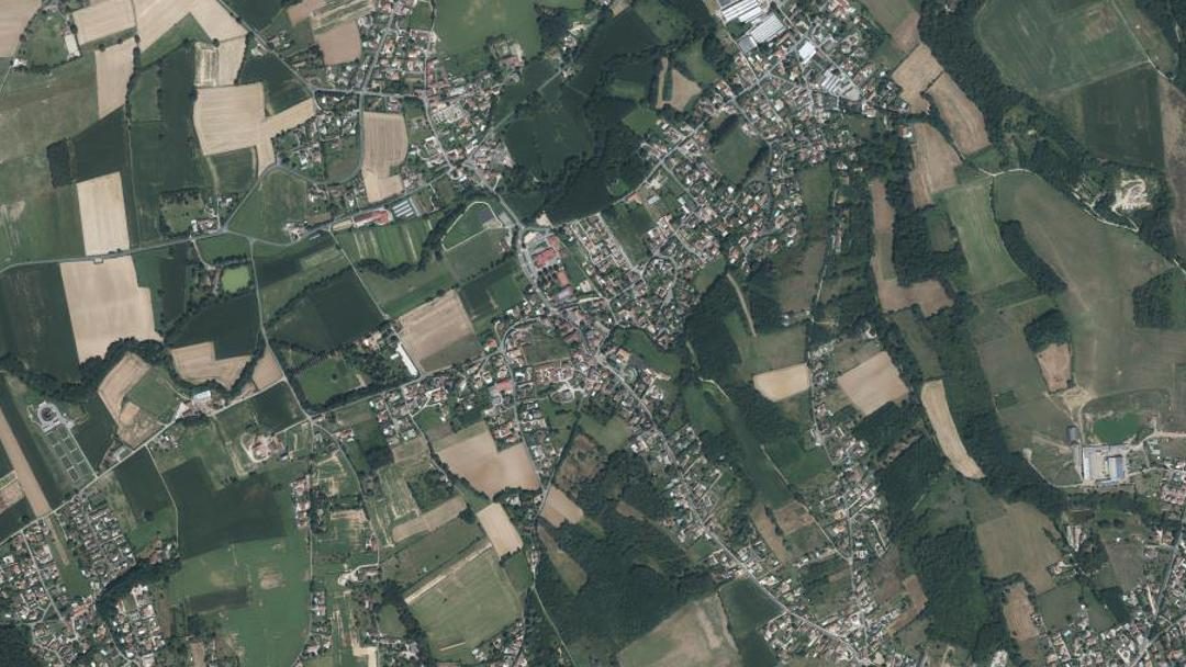 Photo 2 — Saint-Didier-de-Formans, Ain (01600)