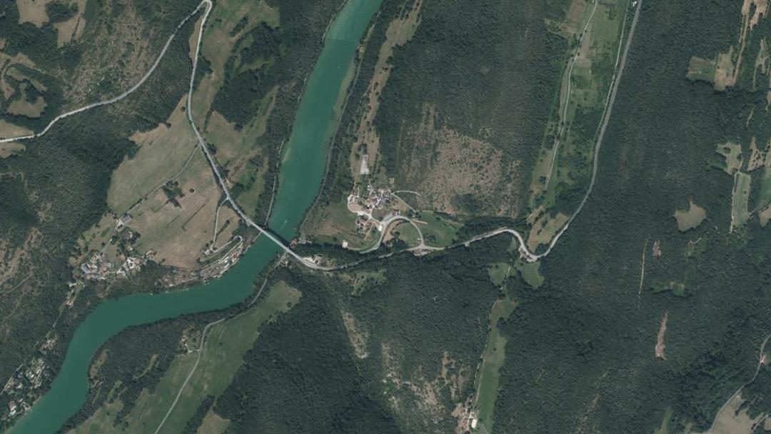 Photo 5 — Serrières-sur-Ain, Ain (01450)