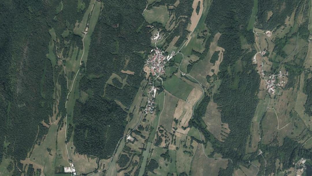 Photo 2 — Sonthonnax-la-Montagne, Ain (01580)