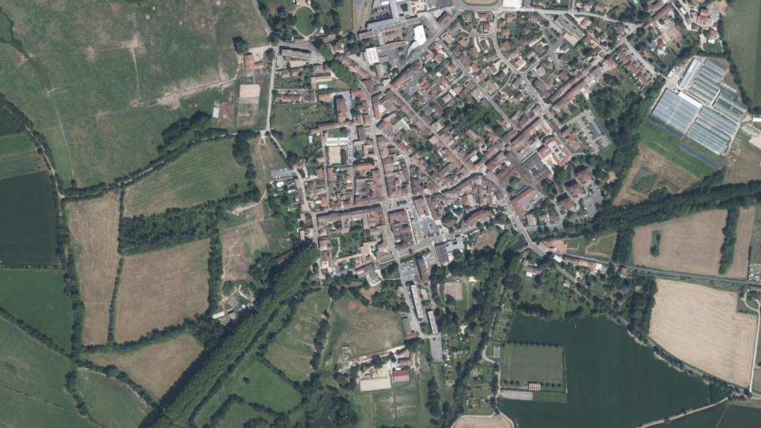 Photo 8 — Thoissey, Ain (01140)