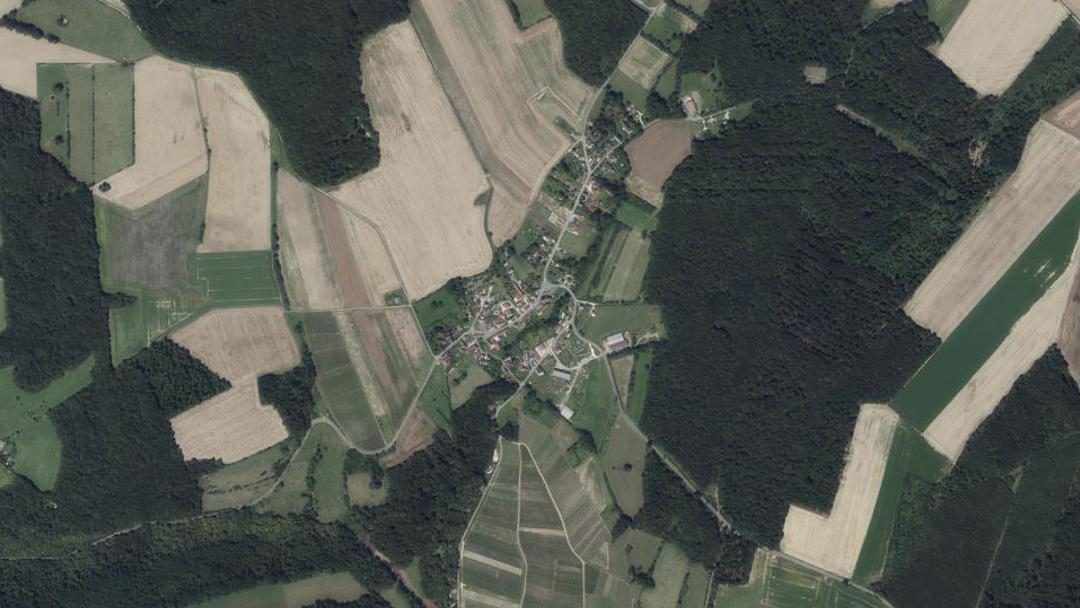 Photo 2 — Bézu-le-Guéry, Aisne (02310)
