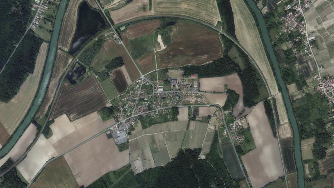 Photo 2 — Courtemont-Varennes, Aisne (02850)