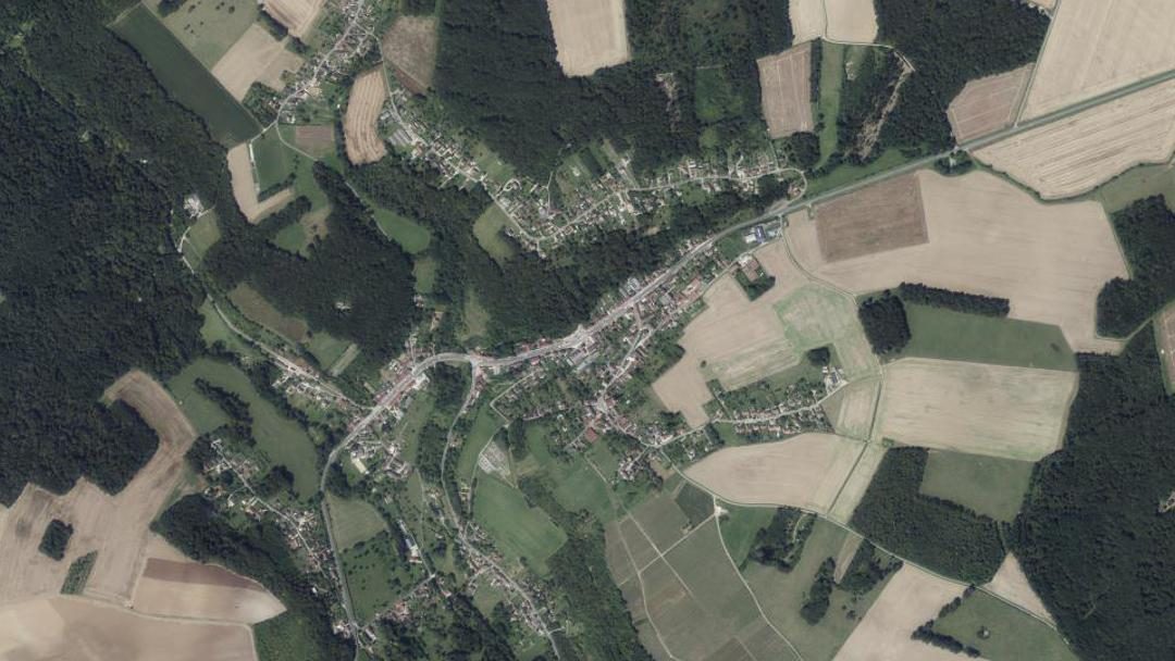 Photo 2 — Montreuil-aux-Lions, Aisne (02310)