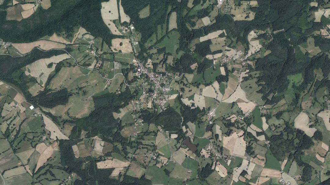 Photo 2 — Busset, Allier (03270)
