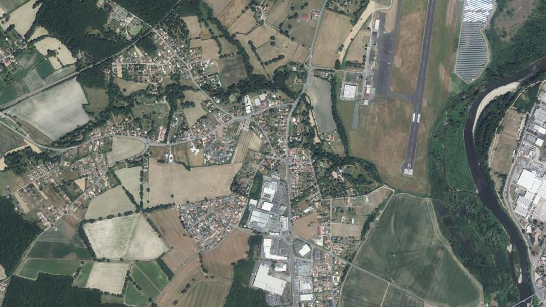 Photo 2 — Charmeil, Allier (03110)