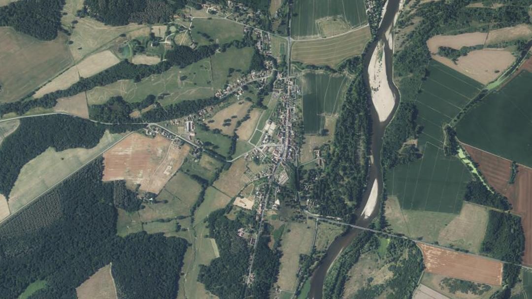 Photo 2 — Châtel-de-Neuvre, Allier (03500)