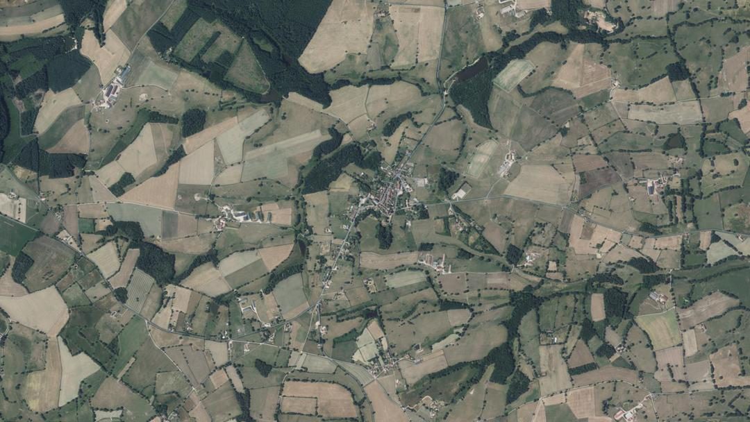 Photo 2 — Montaiguët-en-Forez, Allier (03130)
