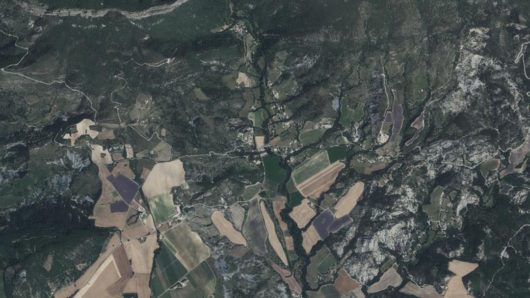 Photo 2 — Entrepierres, Alpes-de-Haute-Provence (04200)