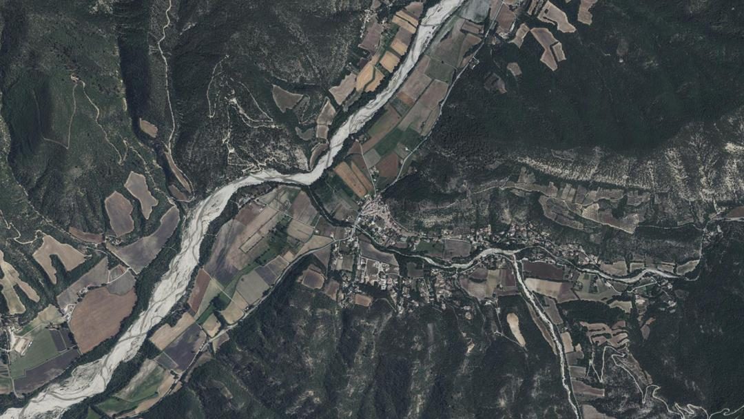 Photo 2 — Estoublon, Alpes-de-Haute-Provence (04270)
