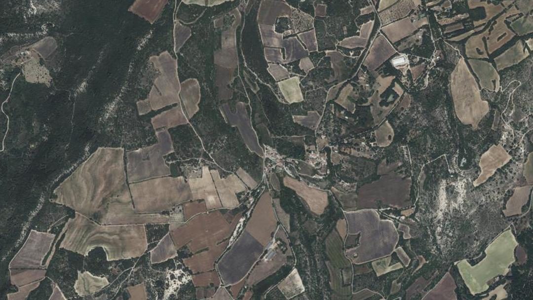 Photo 2 — Sainte-Croix-à-Lauze, Alpes-de-Haute-Provence (04110)