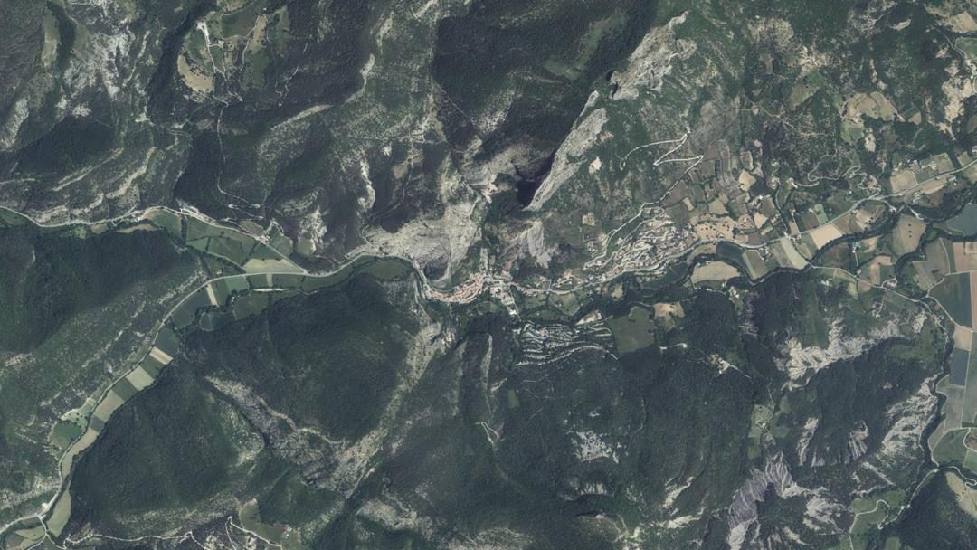 Photo 2 — Orpierre, Hautes-Alpes (05700)