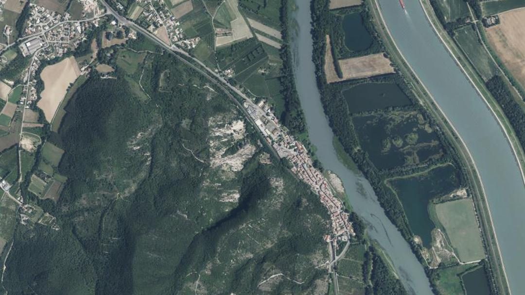 Photo 2 — Baix, Ardèche (07210)