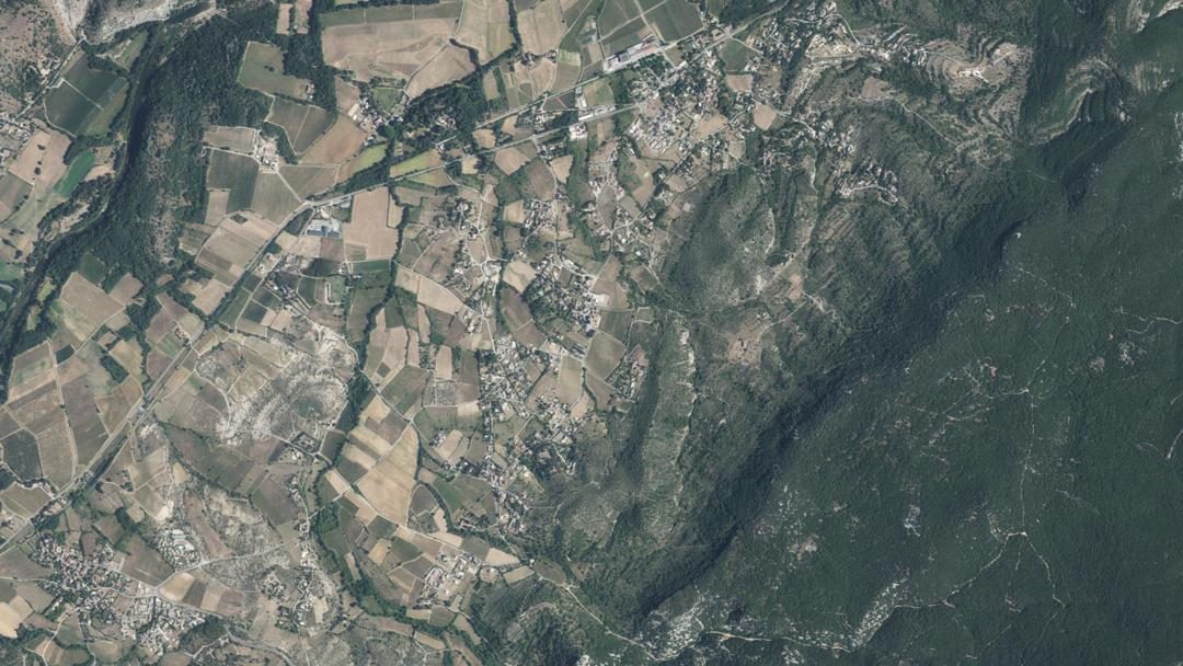 Photo 2 — Grospierres, Ardèche (07120)