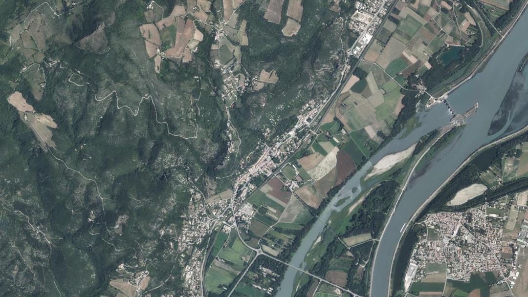 Photo 4 — Rochemaure, Ardèche (07400)