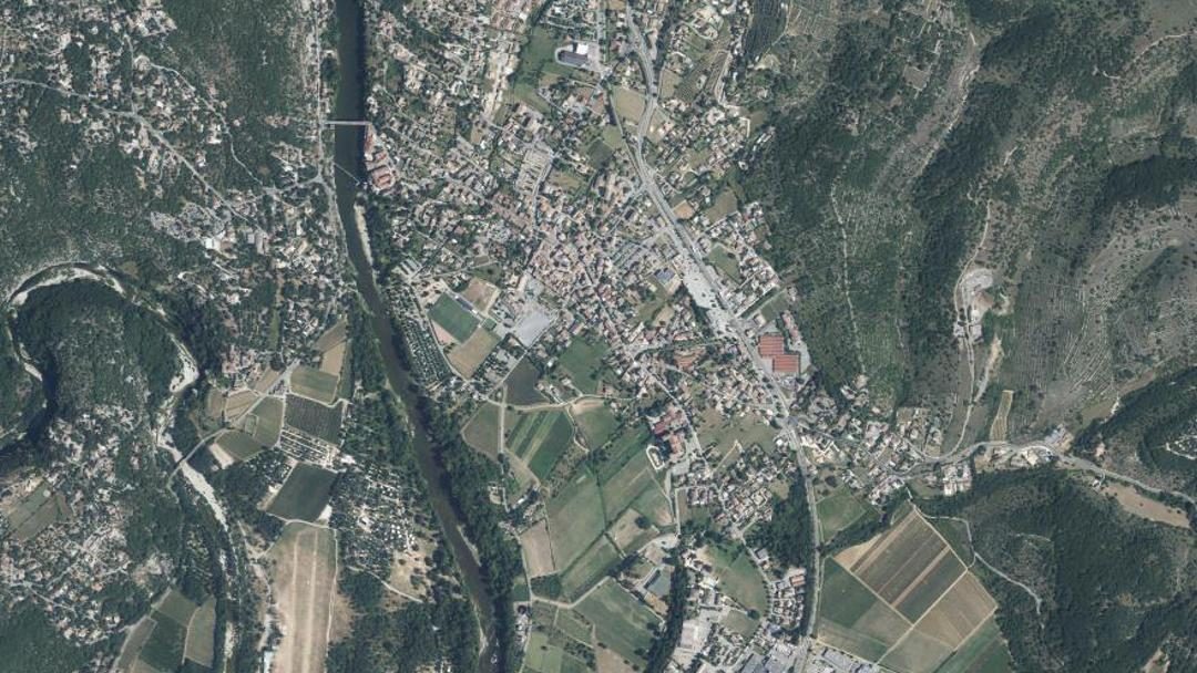 Photo 2 — Ruoms, Ardèche (07120)