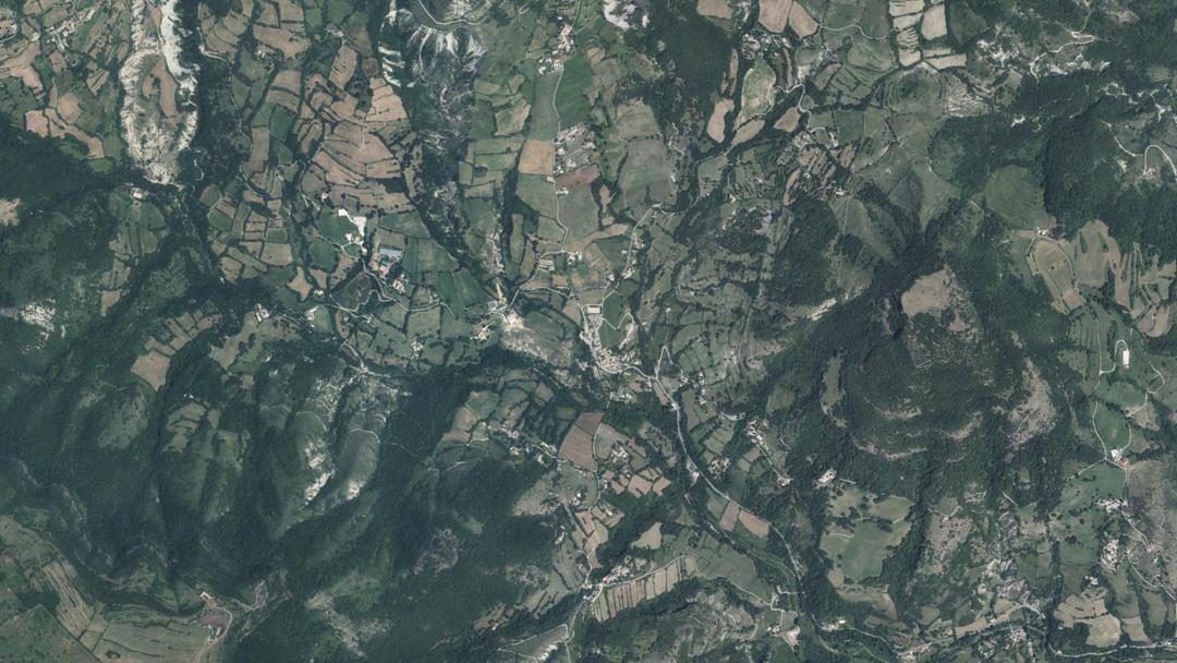 Photo 2 — Saint-Martin-sur-Lavezon, Ardèche (07400)