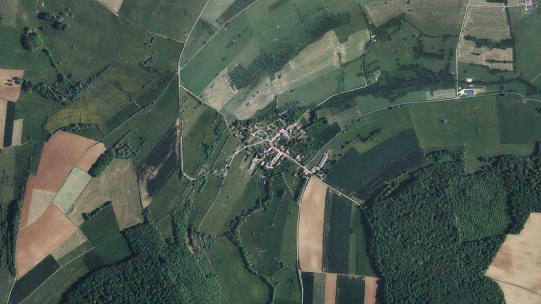 Photo 2 — Bièvres, Ardennes (08370)