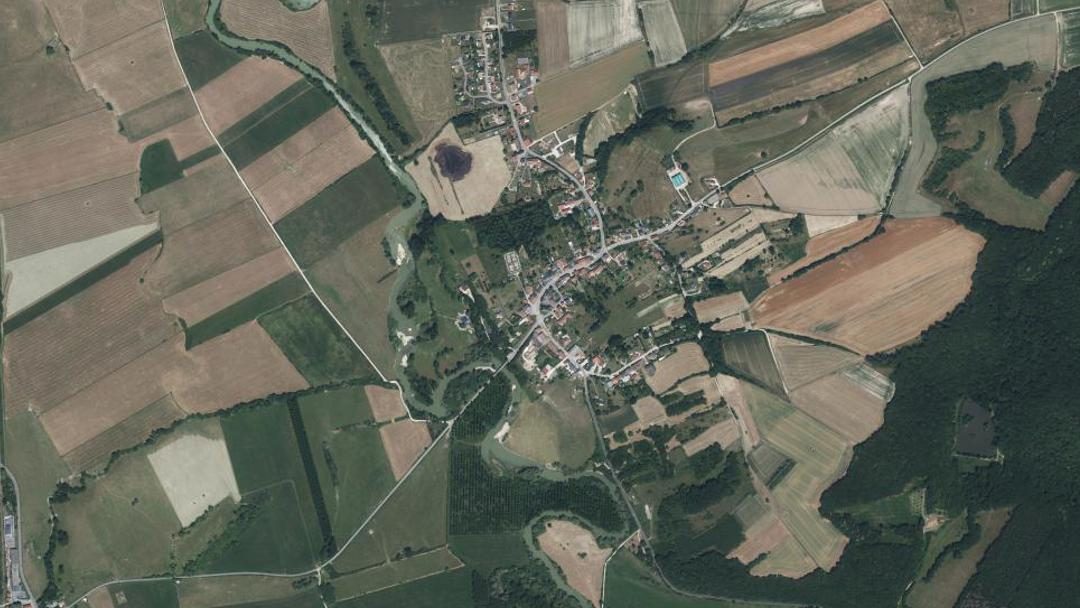 Photo 3 — Falaise, Ardennes (08400)
