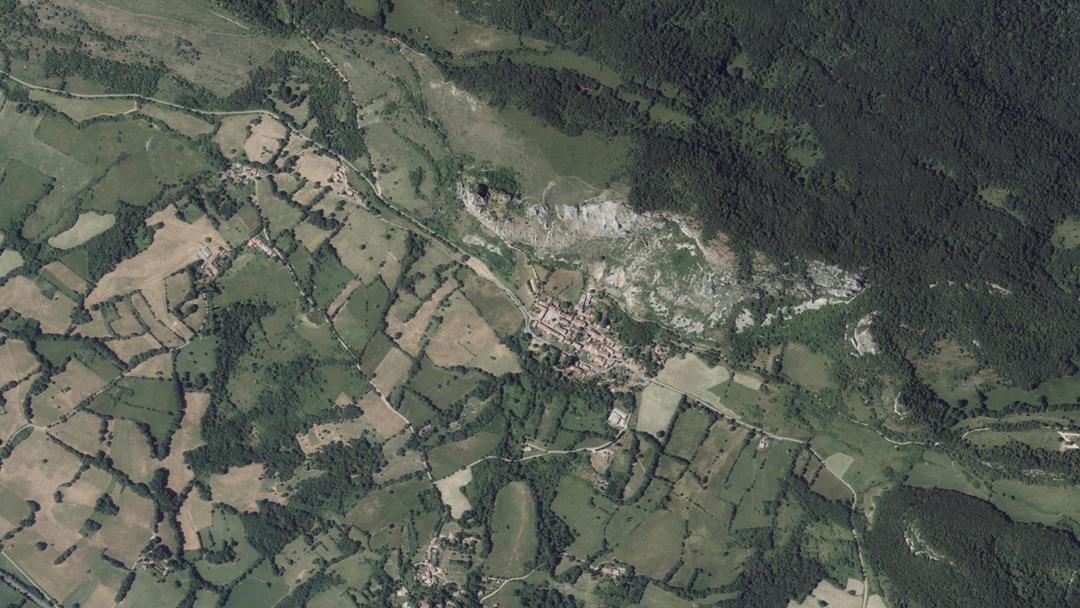 Photo 2 — Roquefixade, Ariège (09300)