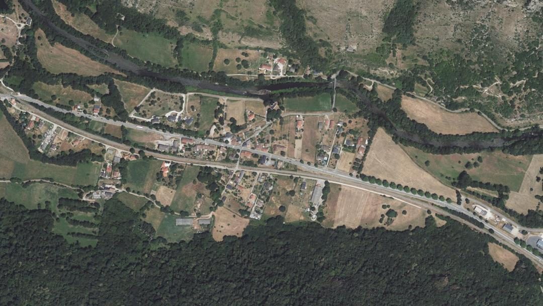 Aulos-Sinsat, Ariège