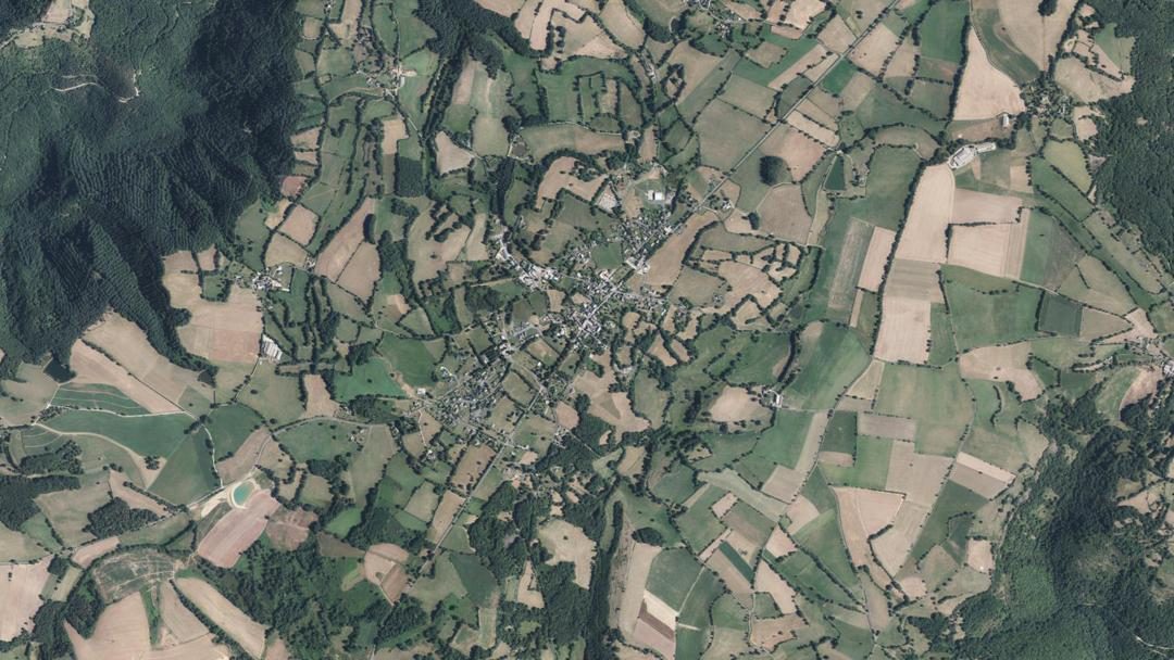 Lacroix-Barrez, Aveyron