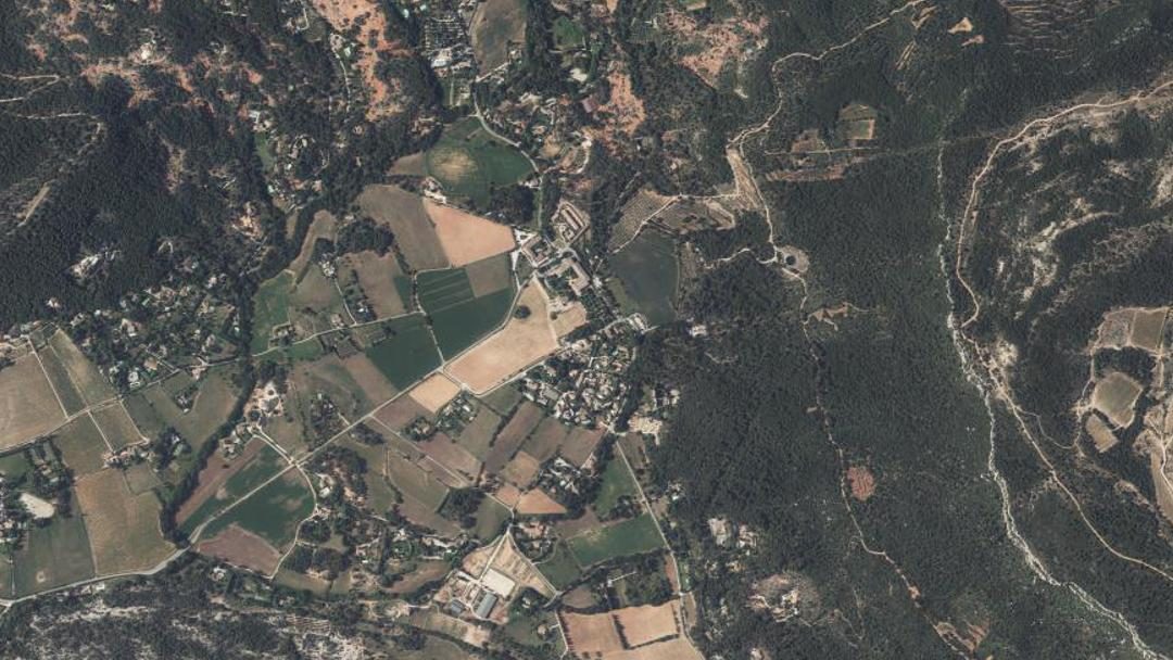 Photo 2 — Beaurecueil, Bouches-du-Rhône (13100)