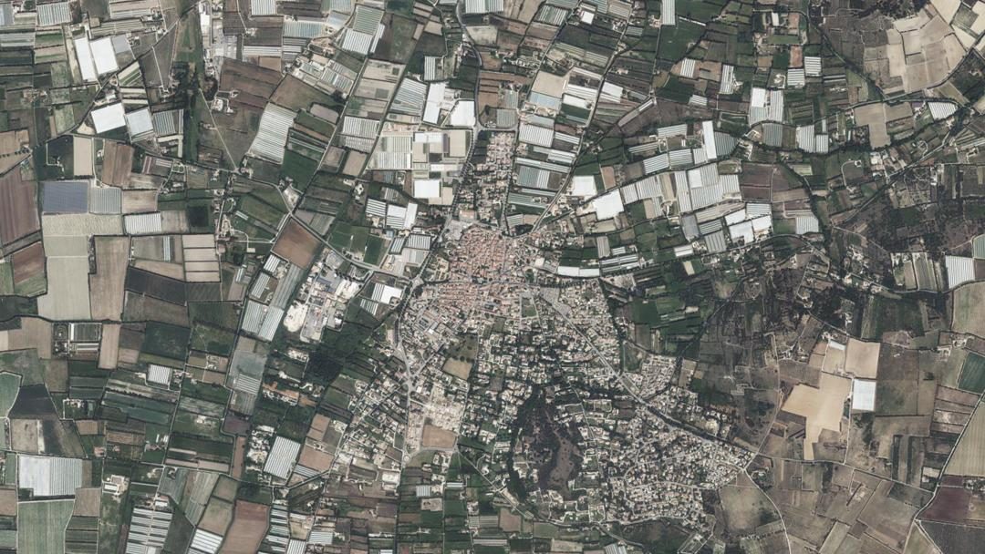 Photo 2 — Eyragues, Bouches-du-Rhône (13630)