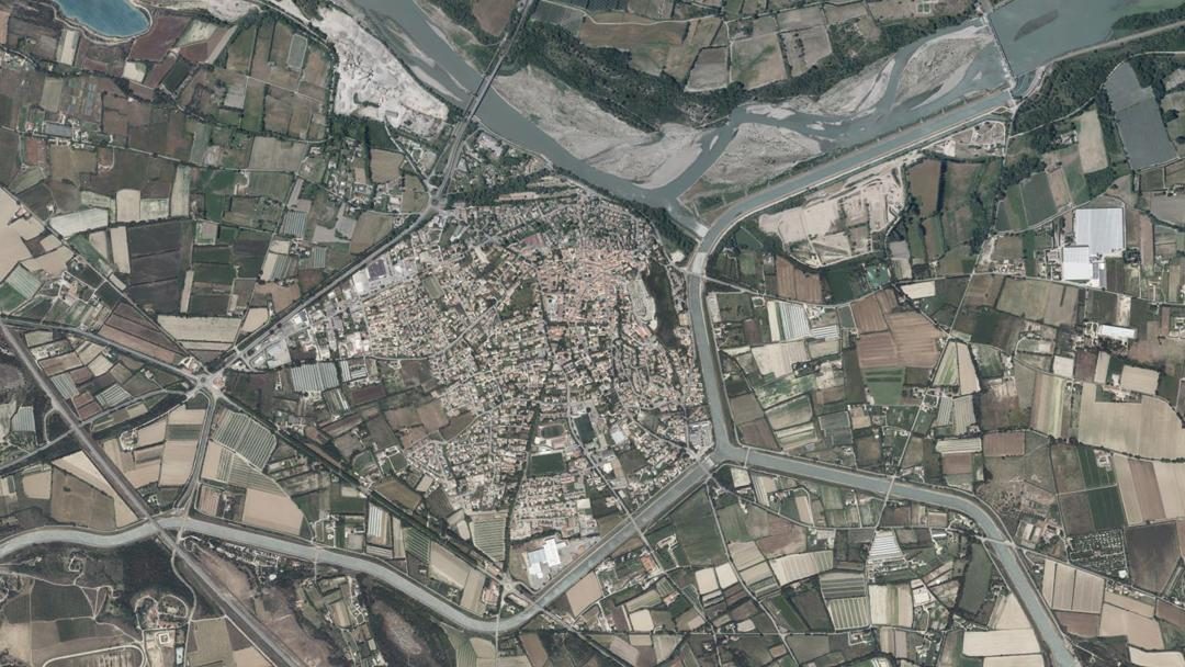 Photo 2 — Mallemort, Bouches-du-Rhône (13370)