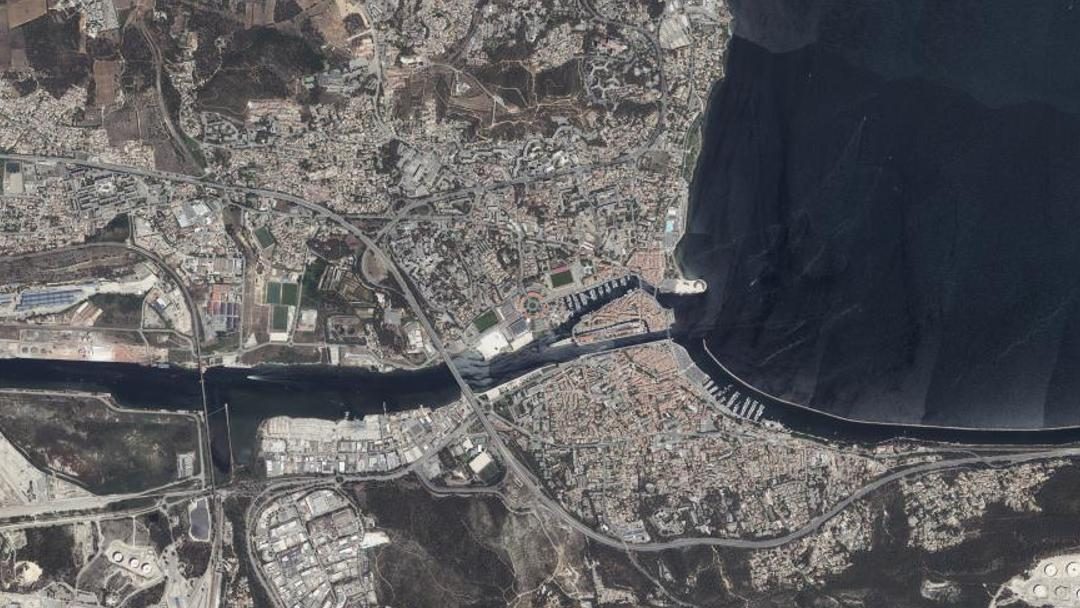 Photo 4 — Martigues, Bouches-du-Rhône (13500)