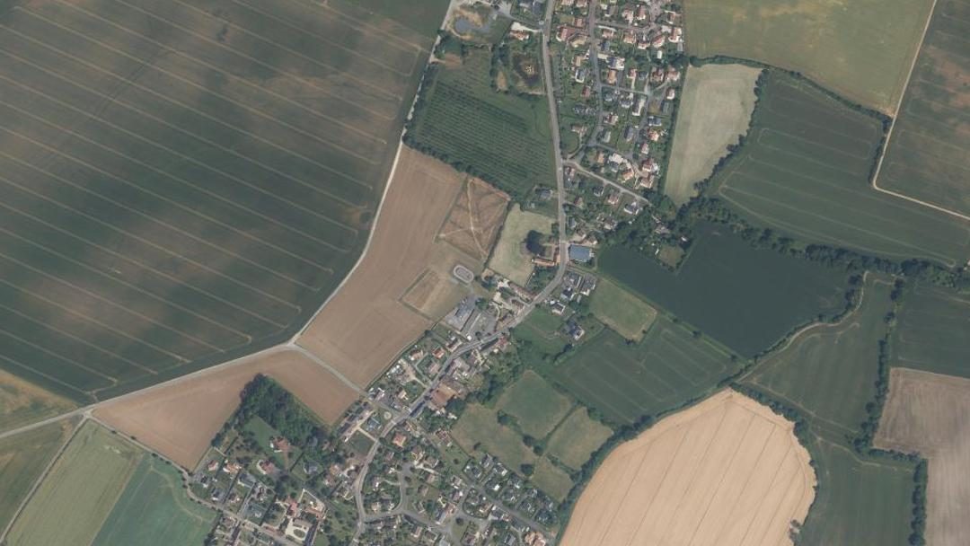 Photo 2 — Émiéville, Calvados (14630)