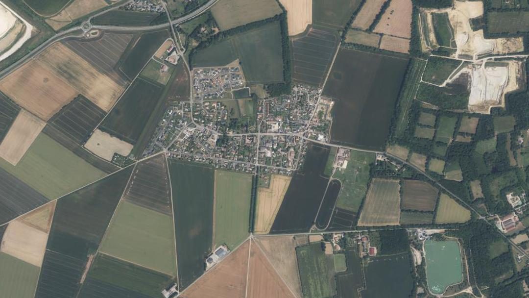 Photo 2 — Escoville, Calvados (14850)
