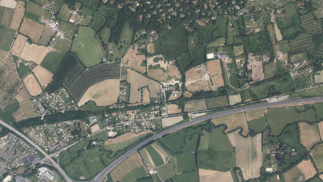 Photo 3 — Surville, Calvados (14130)