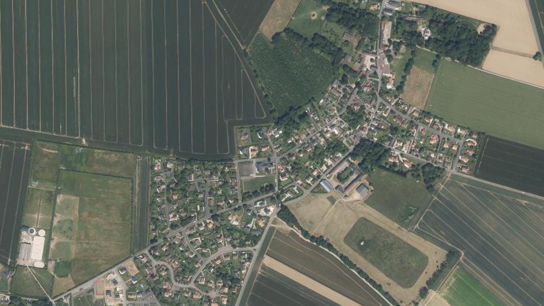 Photo 3 — Villons-les-Buissons, Calvados (14610)