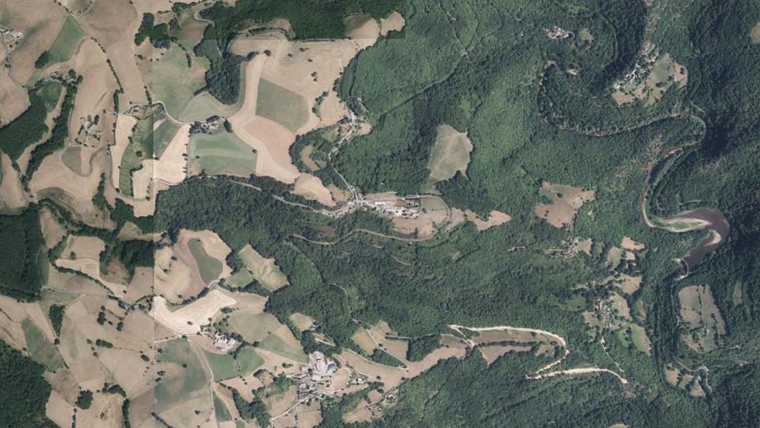 Photo 2 — Lapeyrugue, Cantal (15120)
