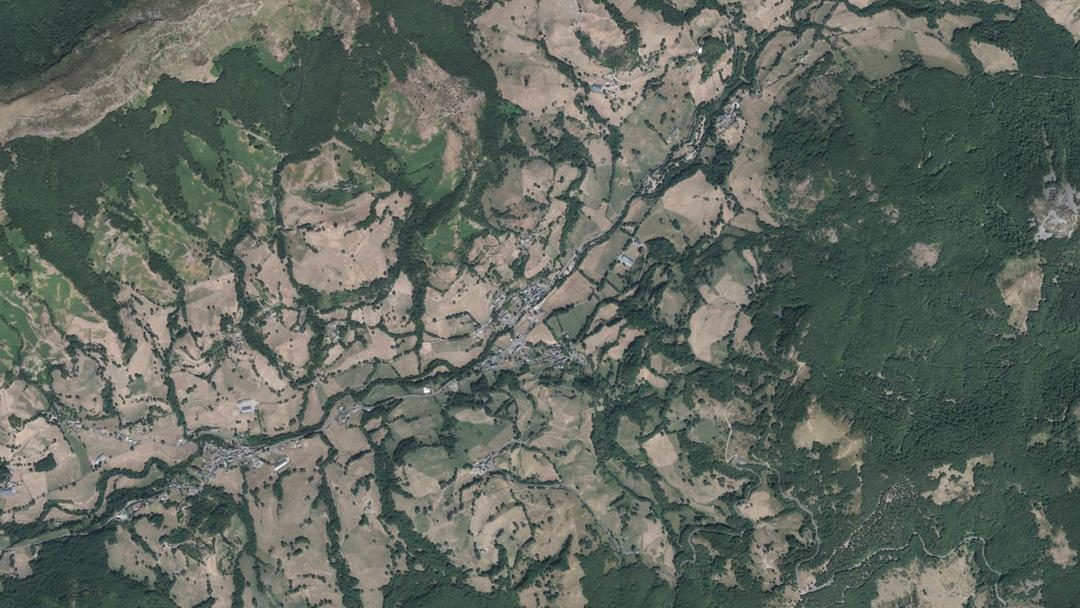 Photo 2 — Mandailles-Saint-Julien, Cantal (15590)