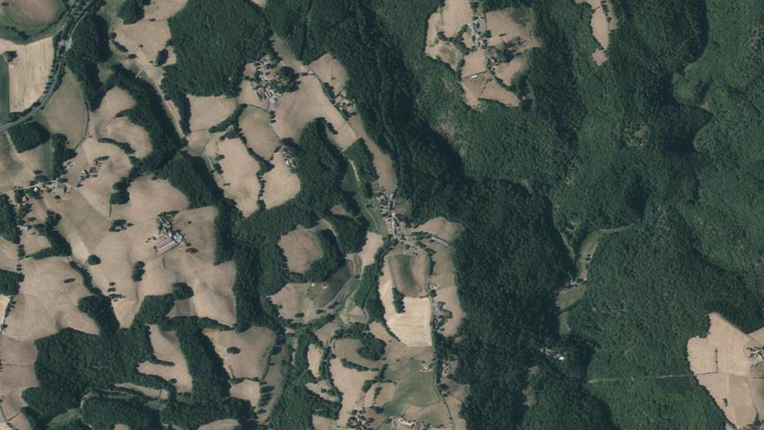 Photo 2 — Saint-Julien-de-Toursac, Cantal (15600)