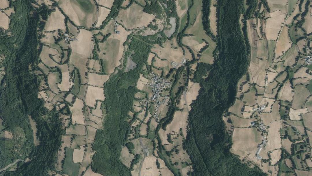 Photo 2 — Saint-Martin-sous-Vigouroux, Cantal (15230)