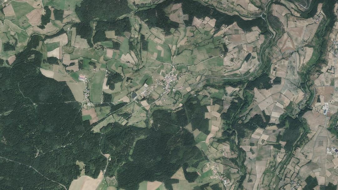 Photo 2 — Védrines-Saint-Loup, Cantal (15100)