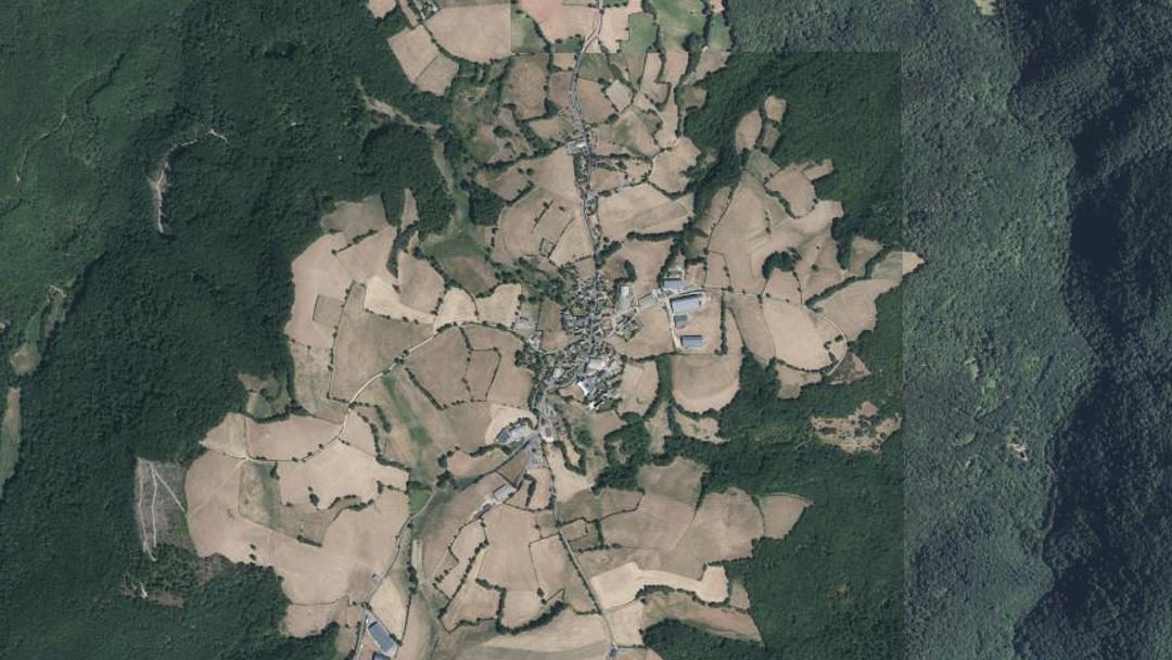 Photo 2 — Vezels-Roussy, Cantal (15130)