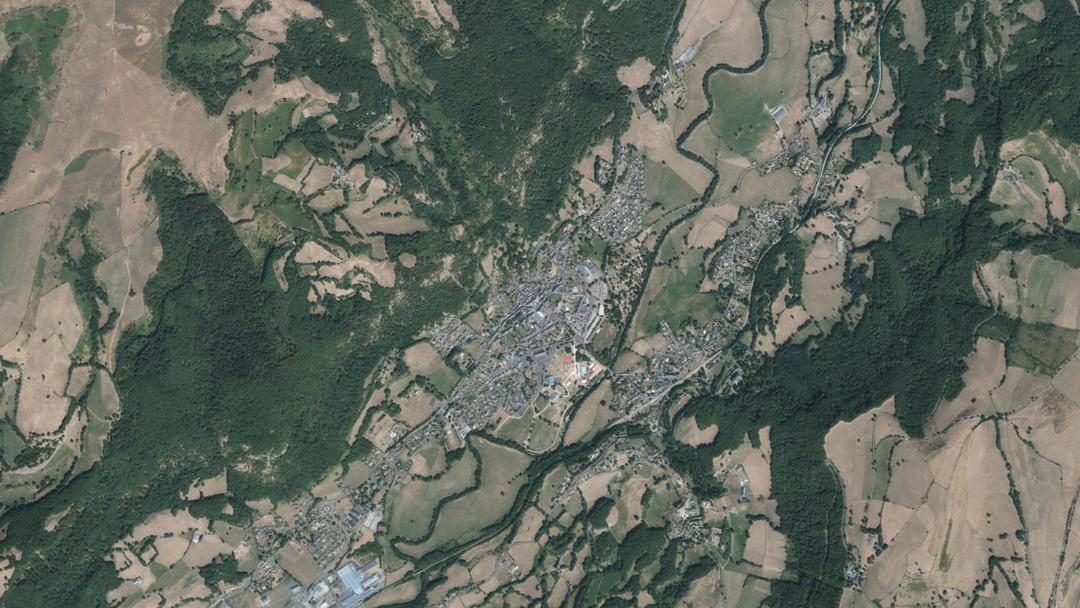 Photo 3 — Vic-sur-Cère, Cantal (15800)