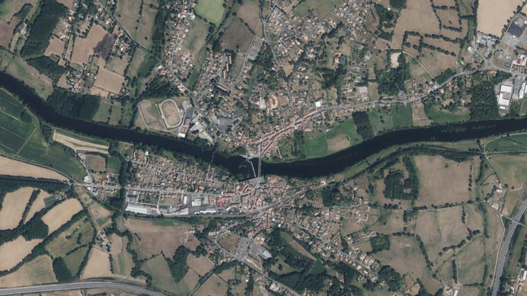 Photo 2 — Chabanais, Charente (16150)