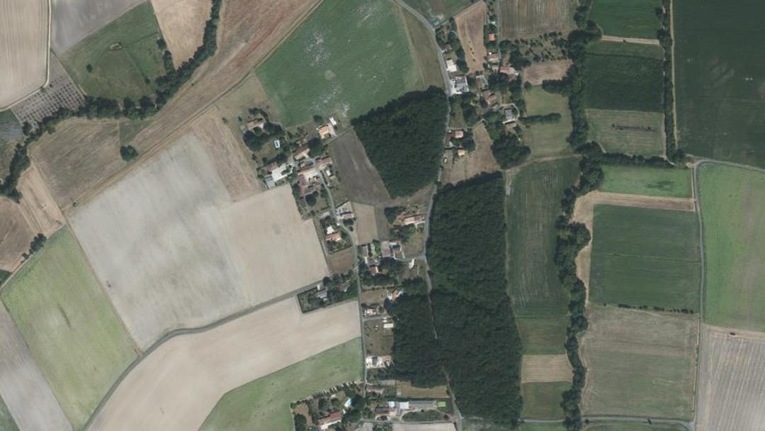 Photo 2 — Chaunac, Charente-Maritime (17130)
