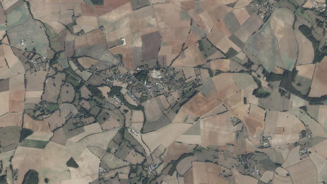 Photo 2 — Sens-Beaujeu, Cher (18300)