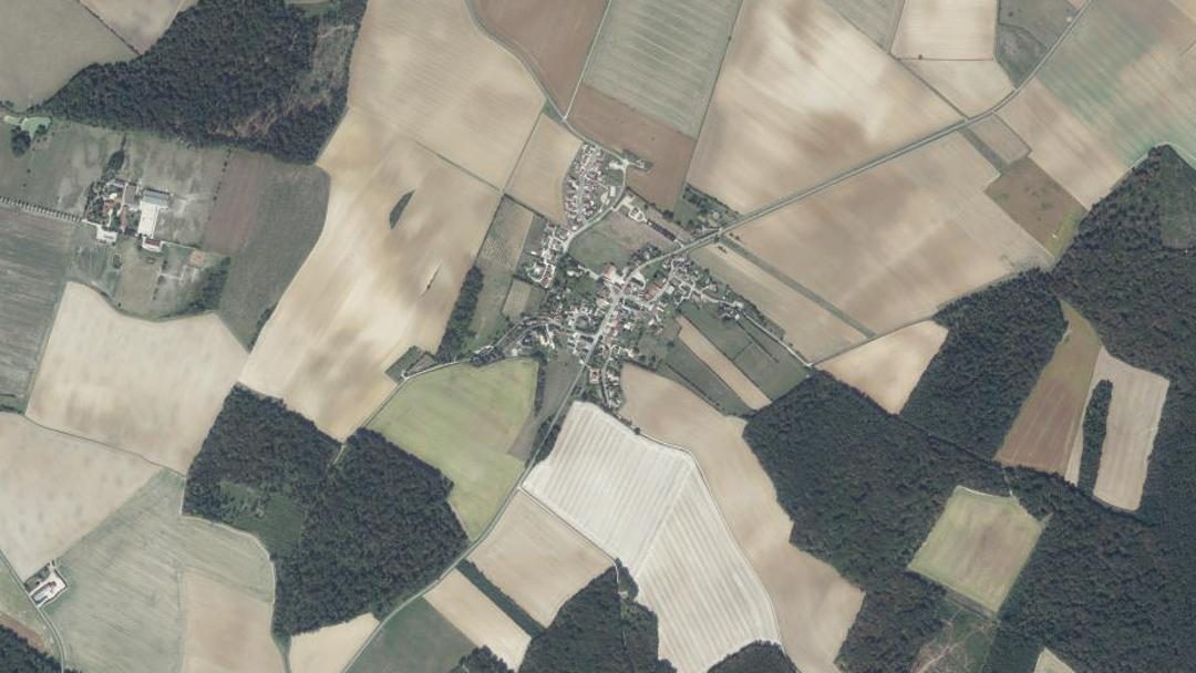 Photo 2 — Cirey-lès-Pontailler, Côte-d'Or (21270)