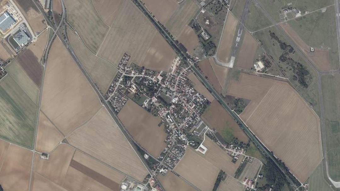 Photo 2 — Ouges, Côte-d'Or (21600)